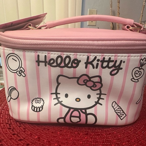 Hello Kitty Handbags - Hello Kitty Pink Interior Bag